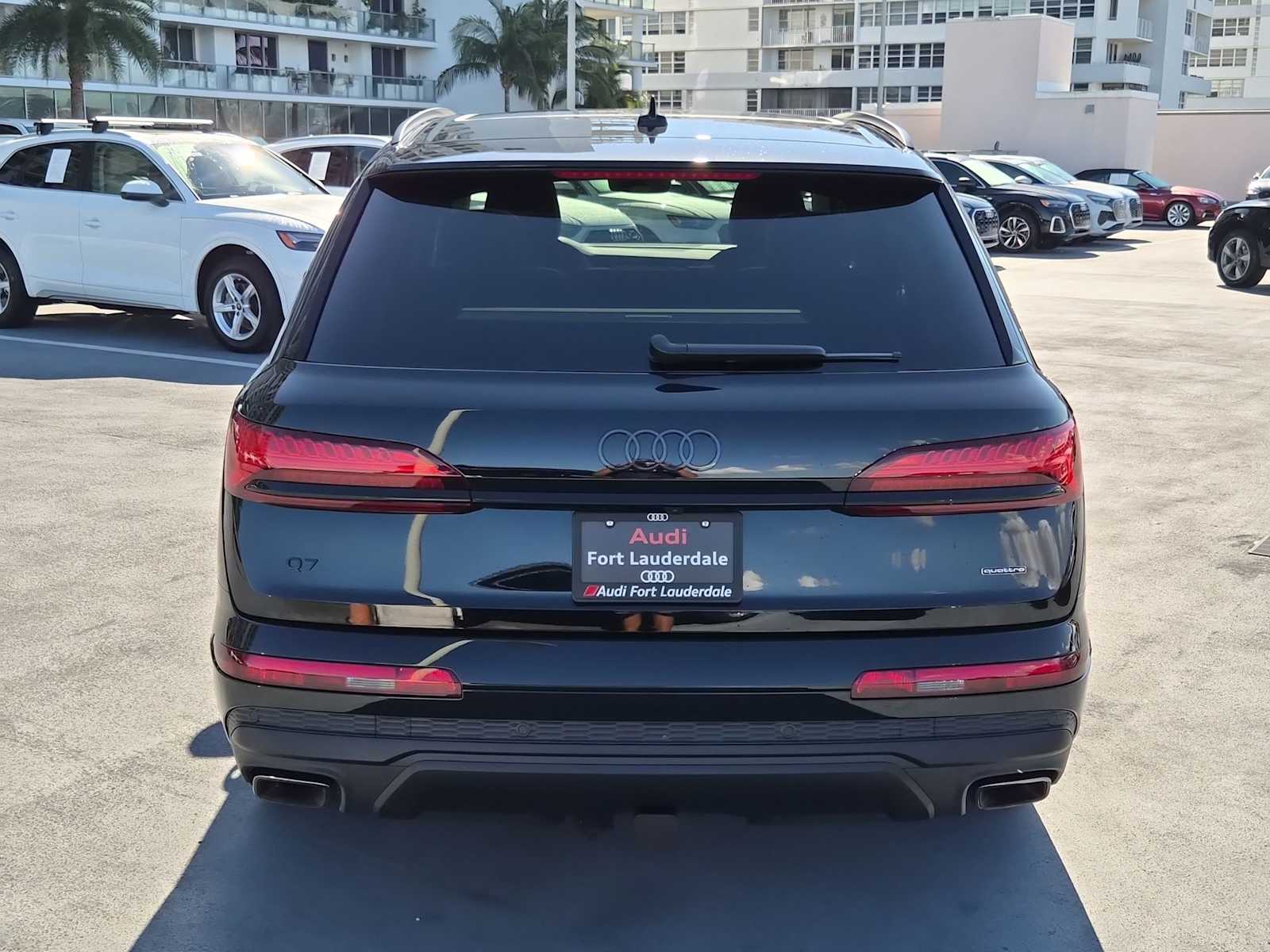 Thumbnail: 2026 Audi Q7 - 5