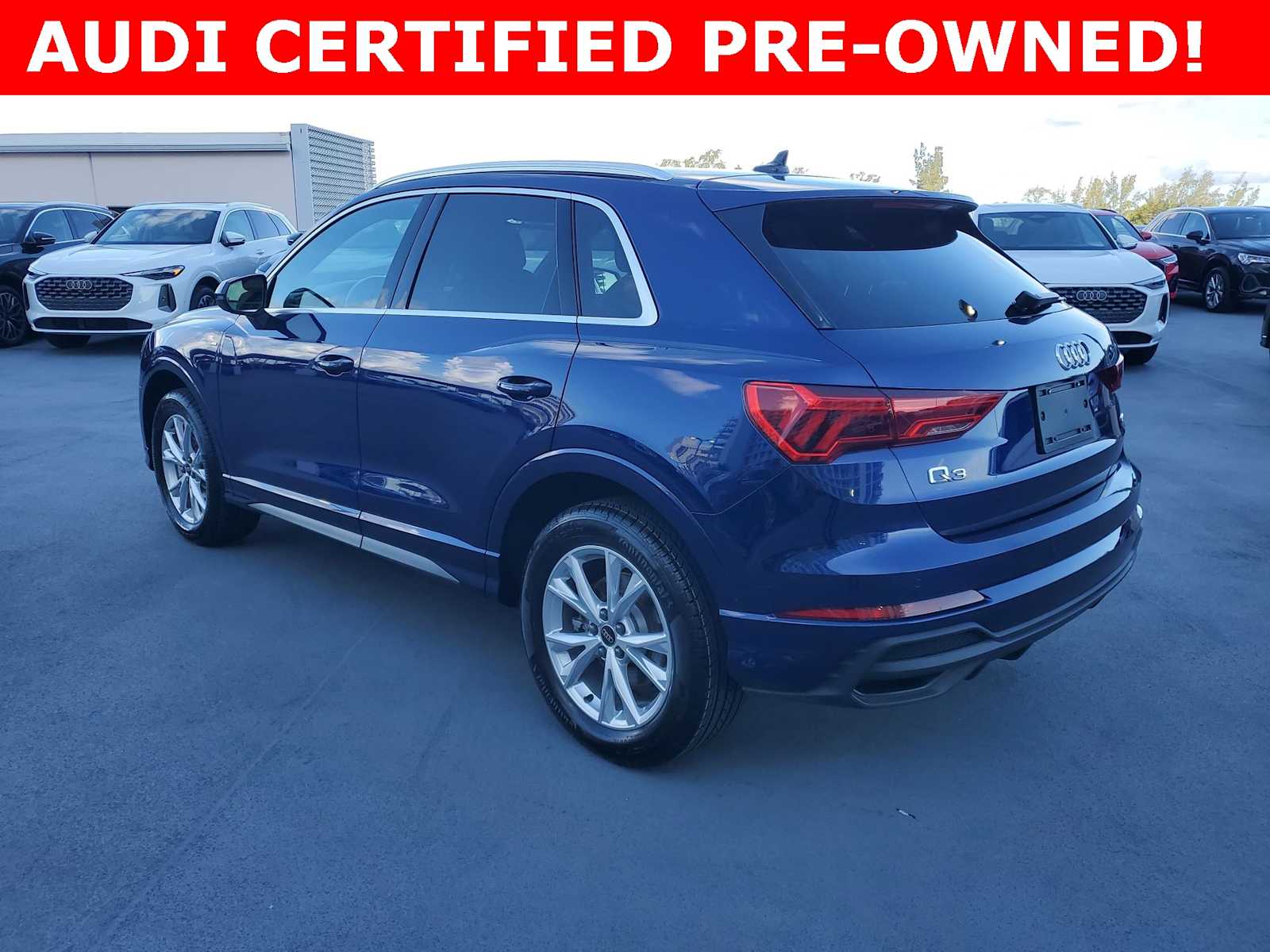 2024 Audi Q3 S line Premium photo 4