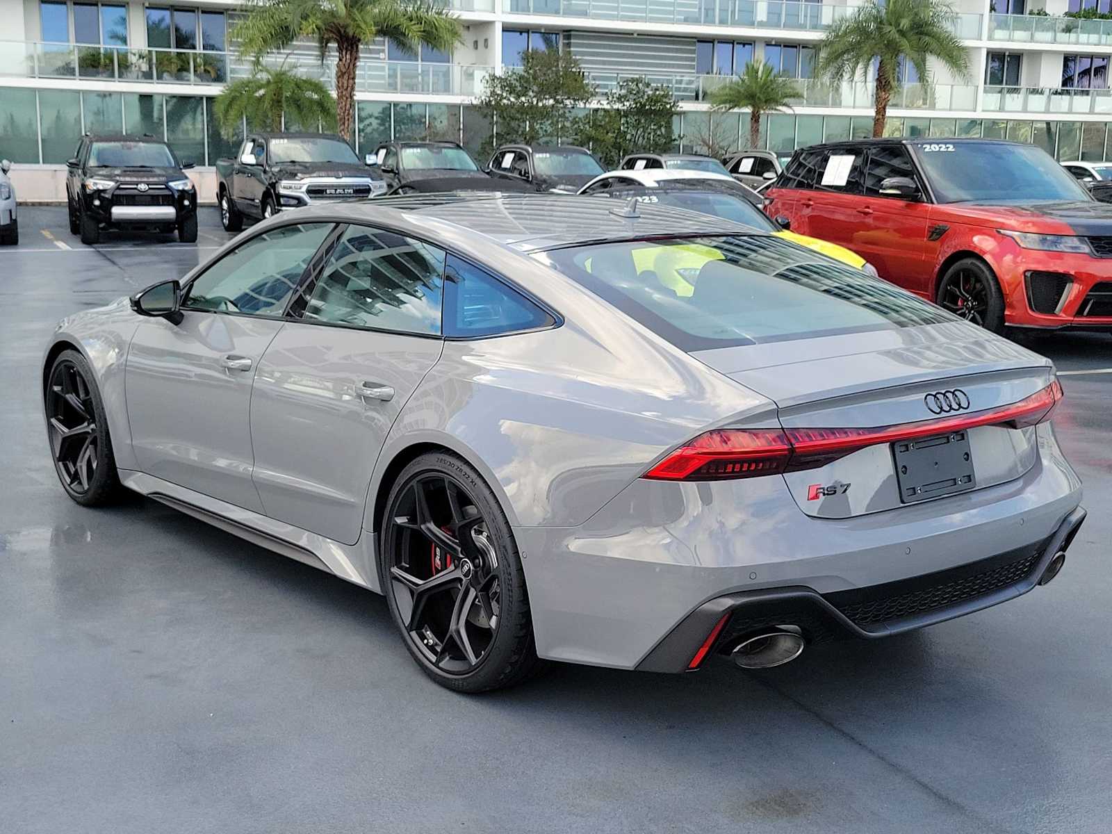 Thumbnail: 2026 Audi RS 7 - 4