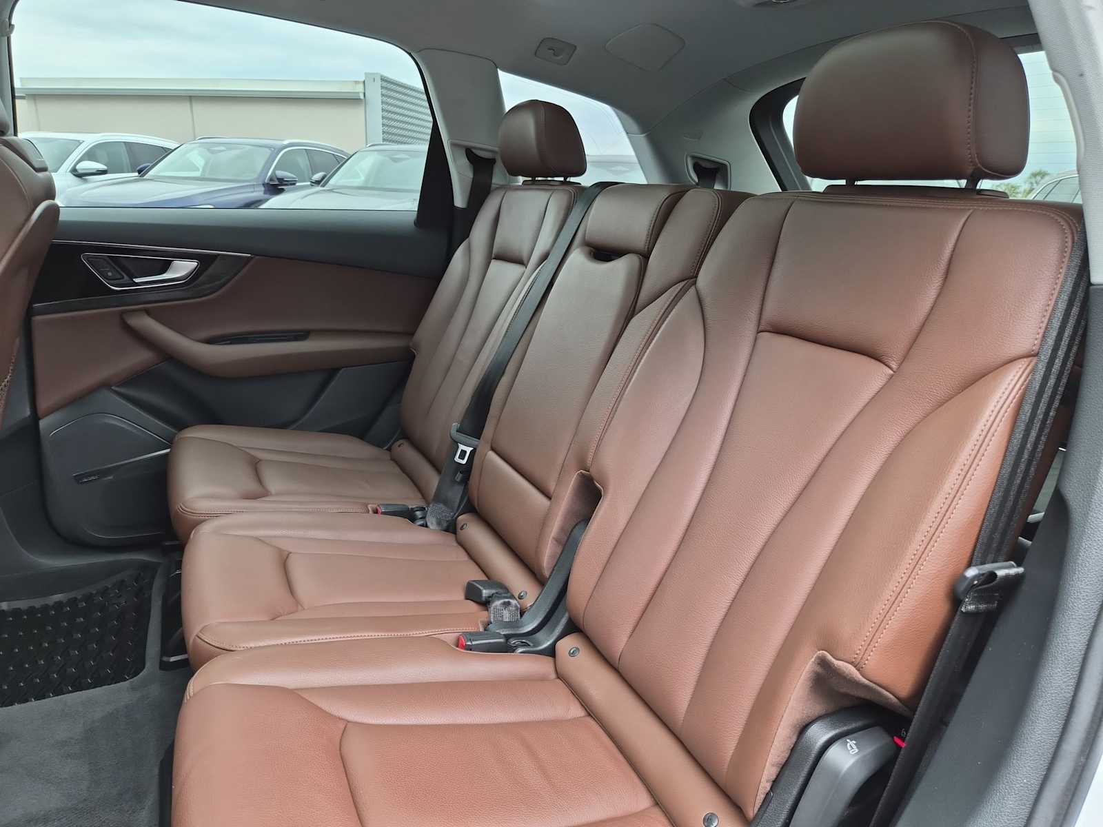 Thumbnail: 2019 Audi Q7 - 19