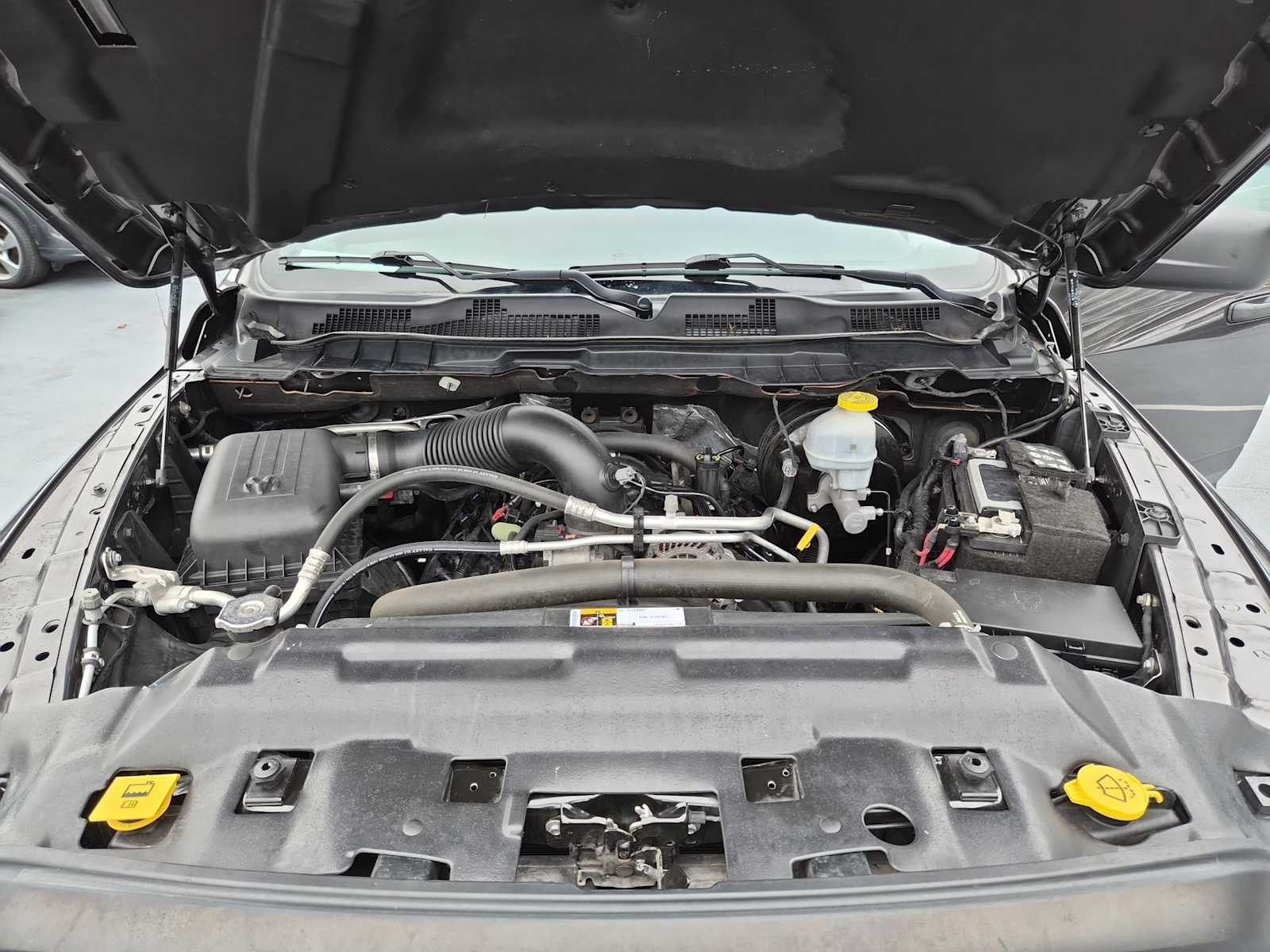 Thumbnail: 2021 RAM 1500 Classic - 11