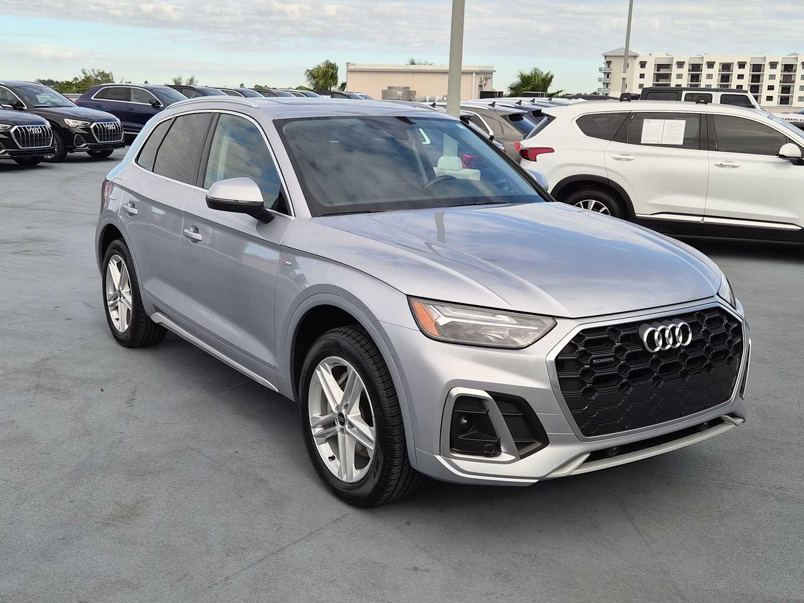 Thumbnail: 2023 Audi Q5 - 8