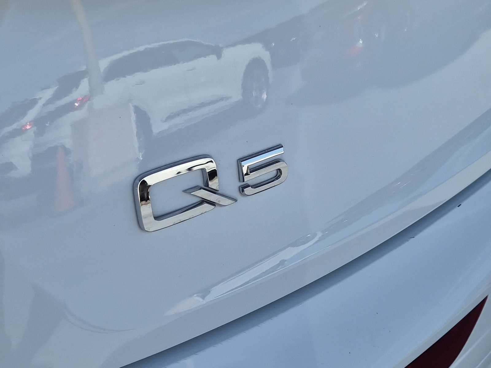 Thumbnail: 2022 Audi Q5 - 10