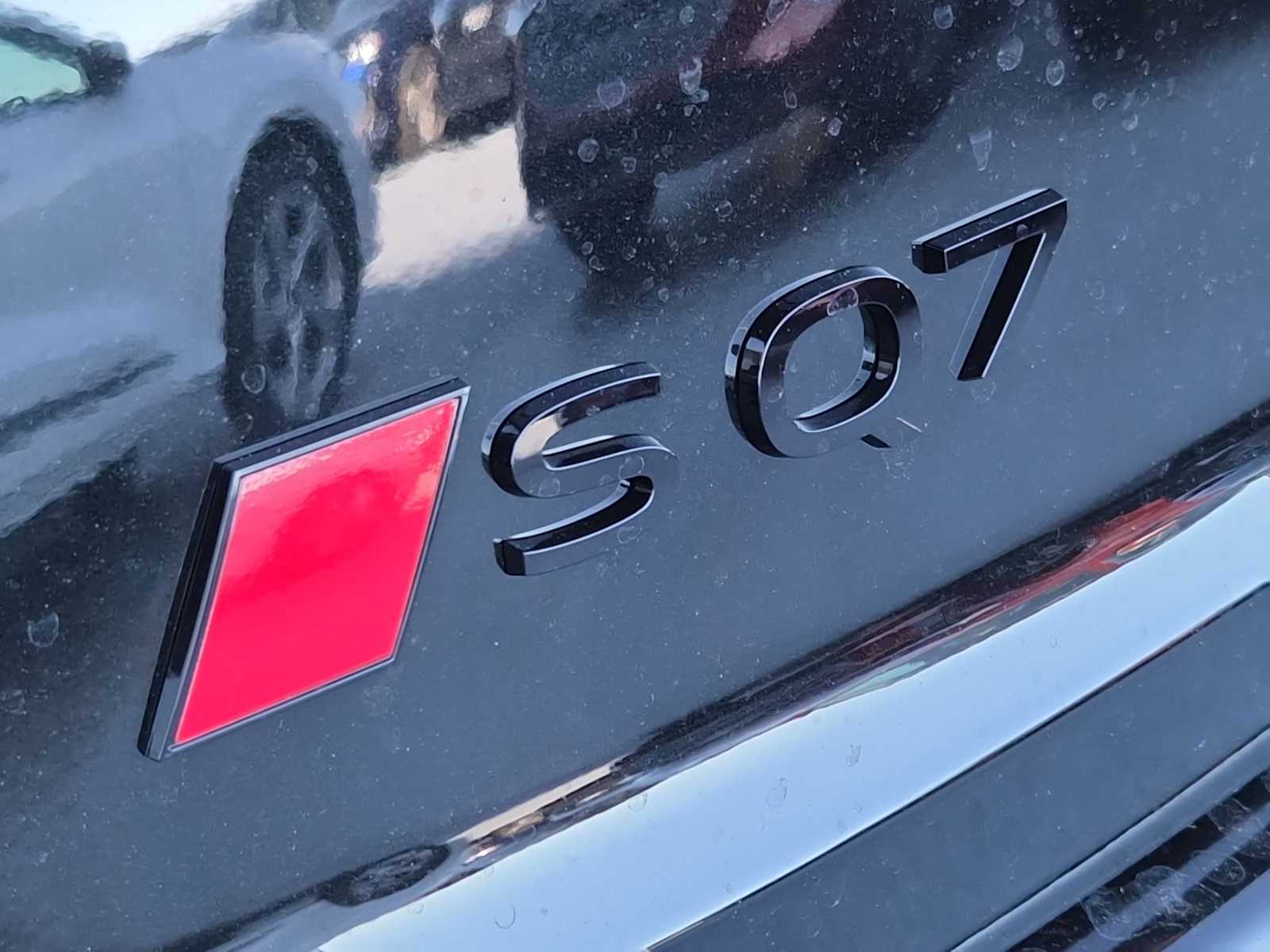 Thumbnail: 2026 Audi SQ7 - 11