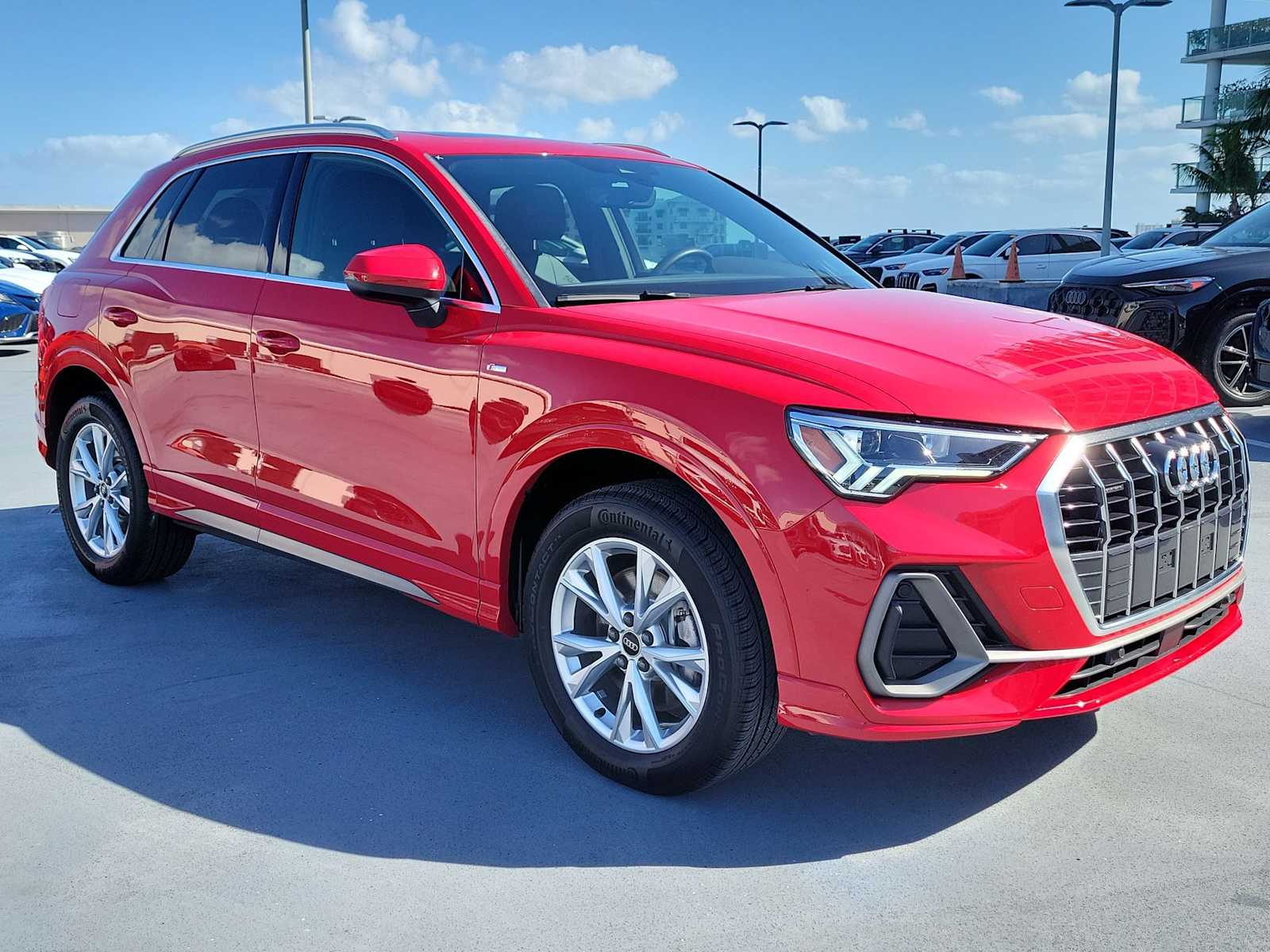 Thumbnail: 2025 Audi Q3 - 8