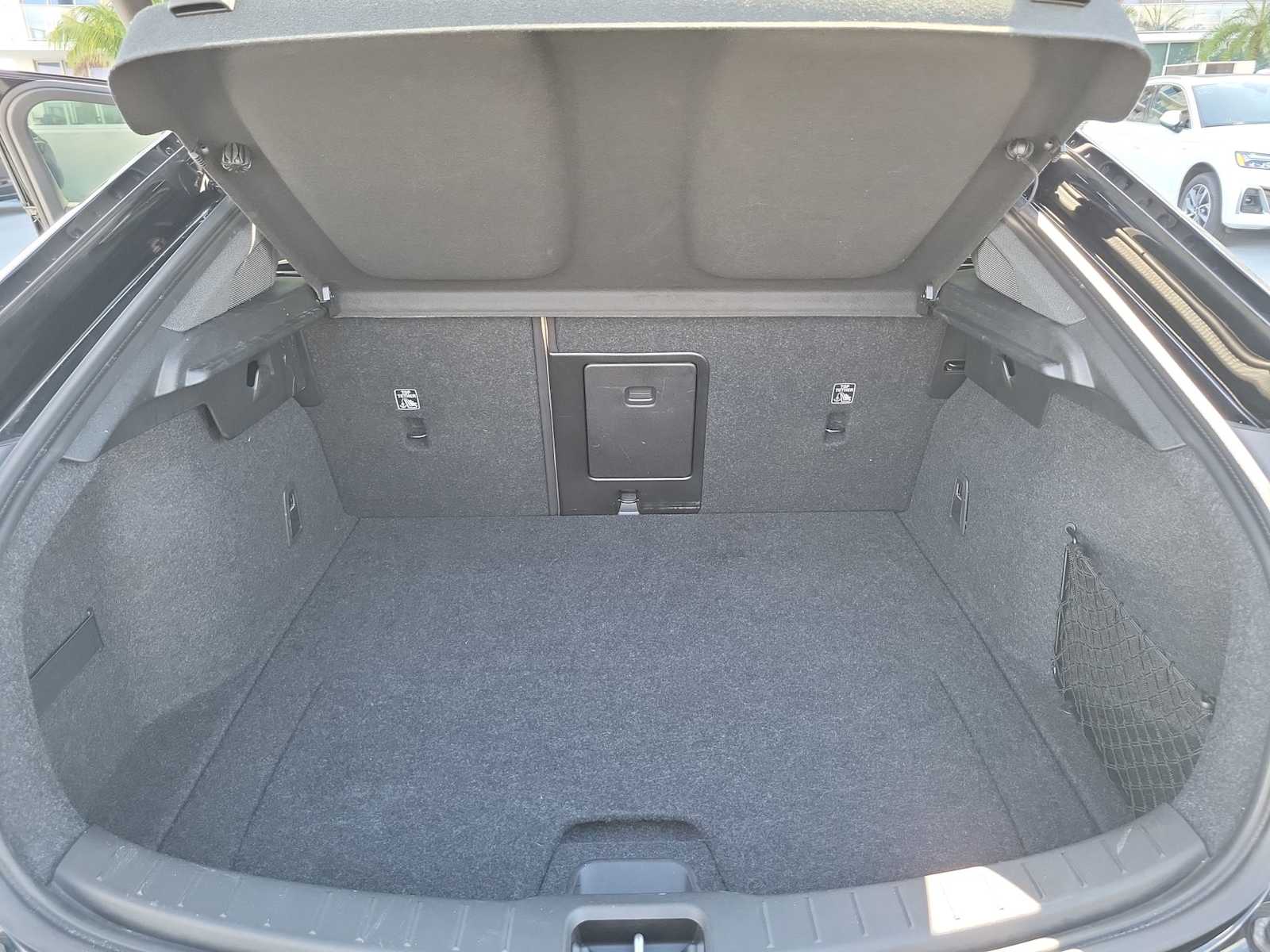 Thumbnail: 2022 Polestar 2 - 25