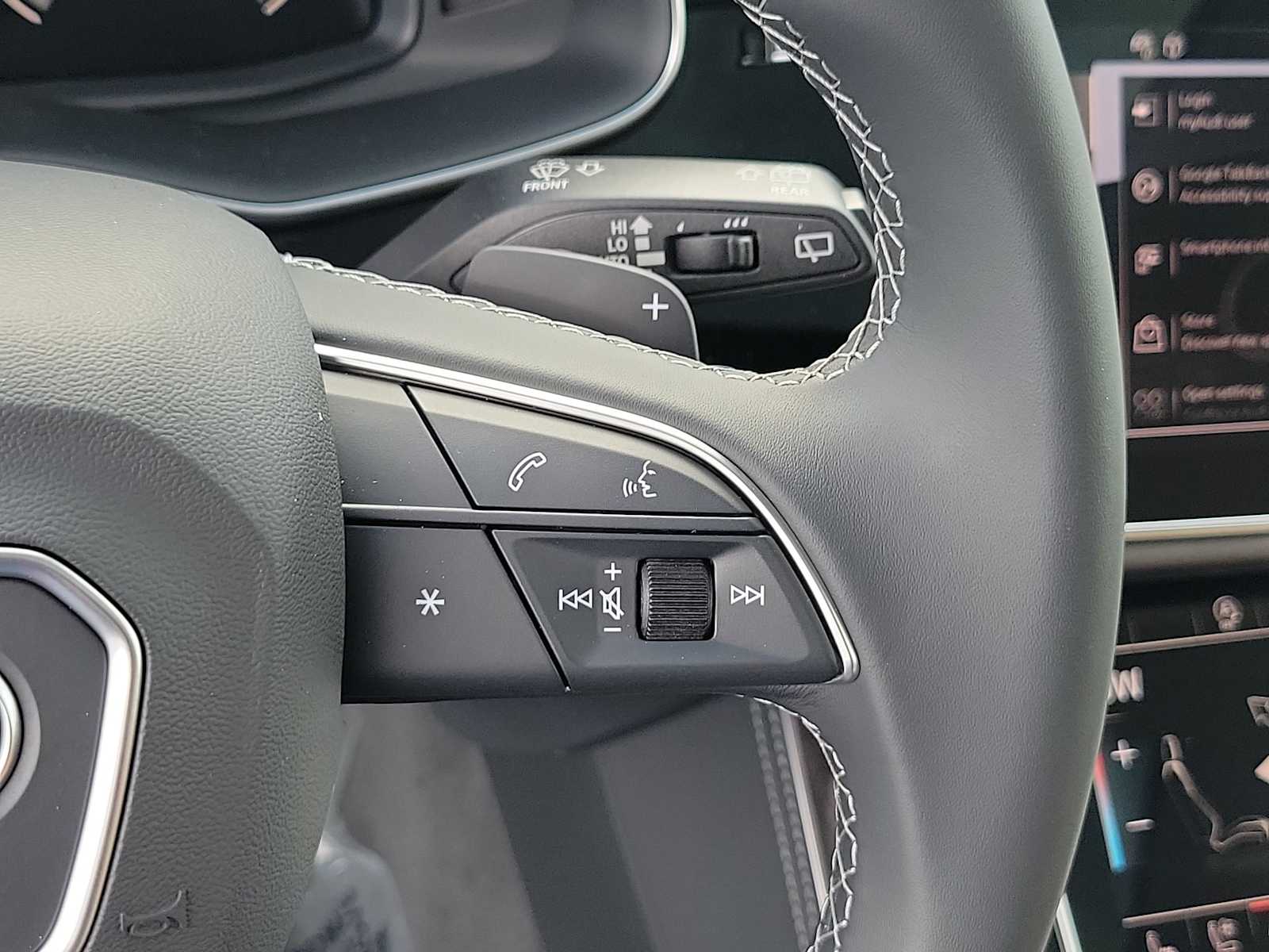 Thumbnail: 2025 Audi Q7 - 22