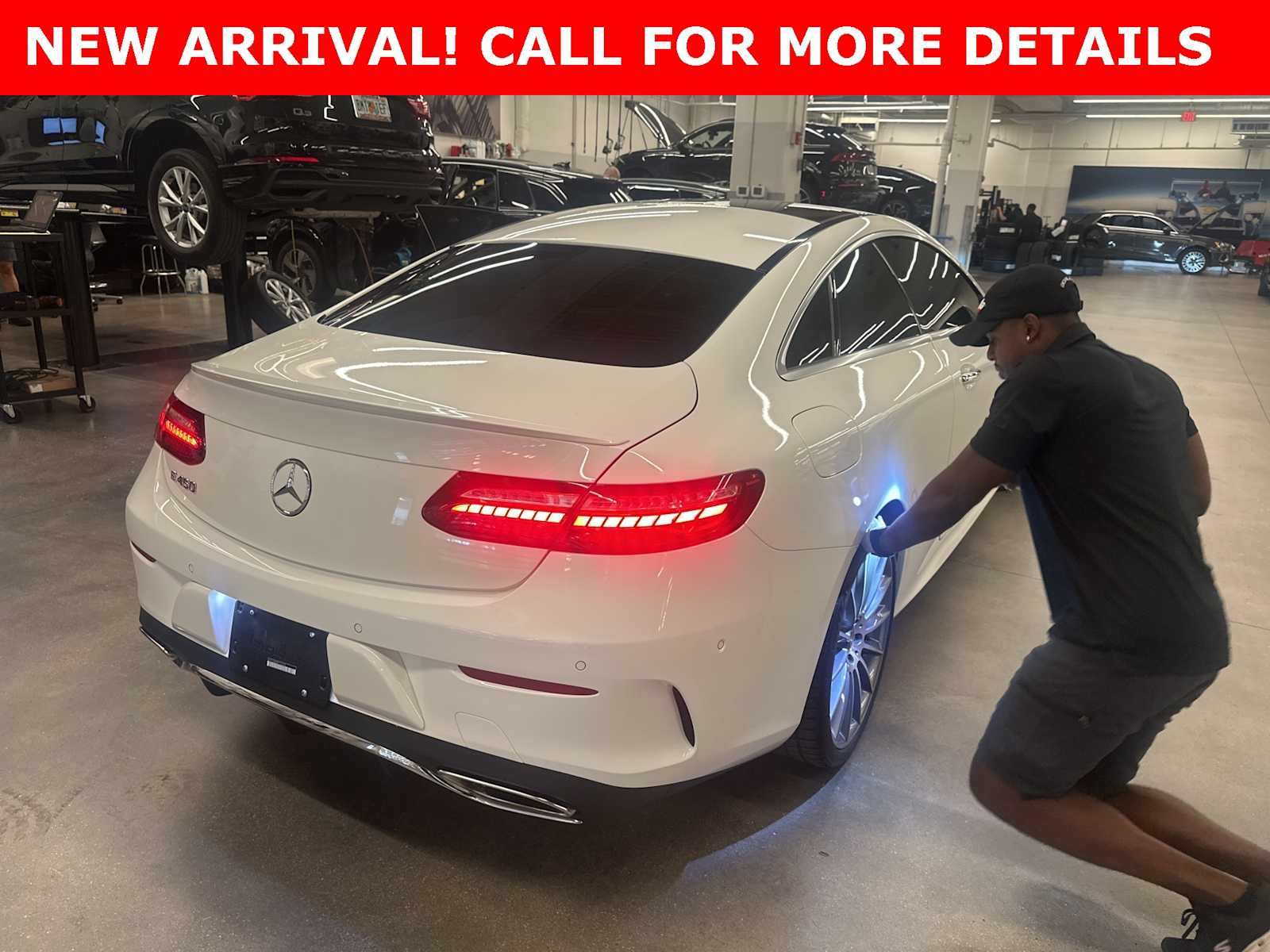 Thumbnail: 2022 Mercedes-Benz E-Class - 4