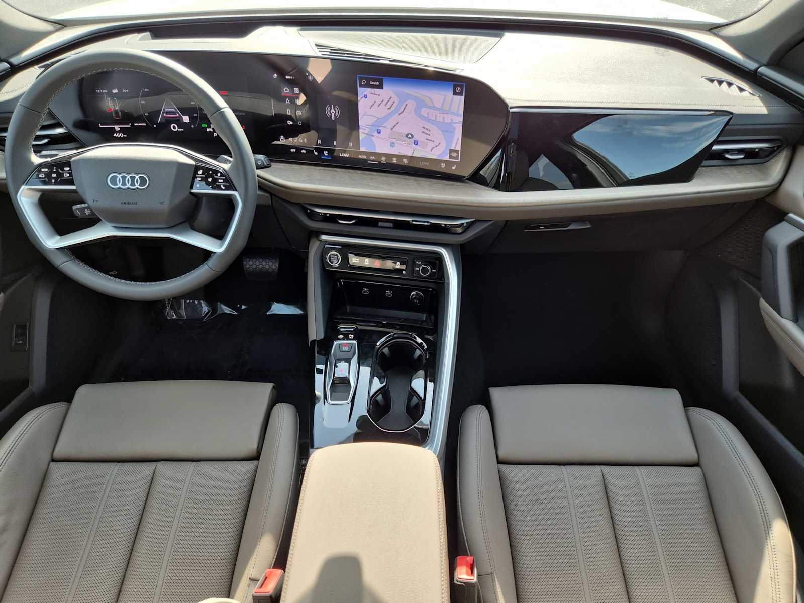 Thumbnail: 2025 Audi Q5 - 14