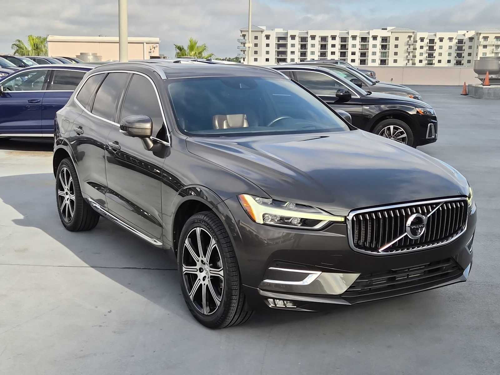 Thumbnail: 2021 Volvo XC60 - 8