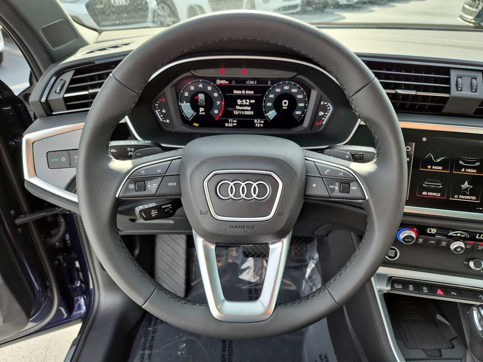 Thumbnail: 2025 Audi Q3 - 20