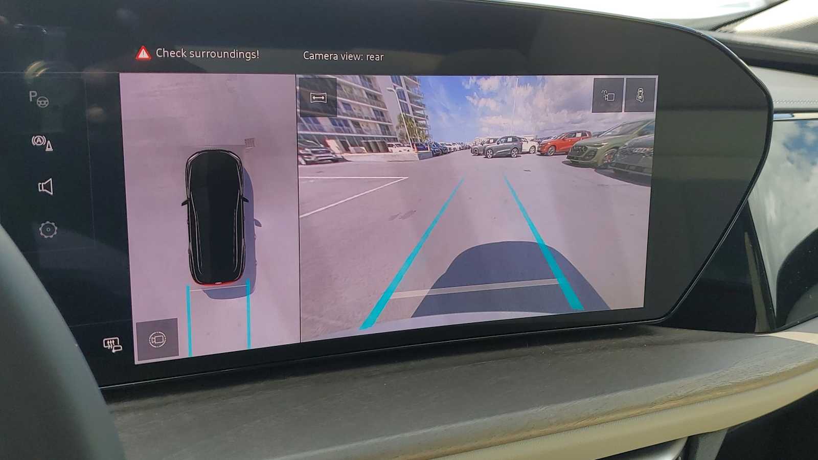 Thumbnail: 2025 Audi Q5 - 30