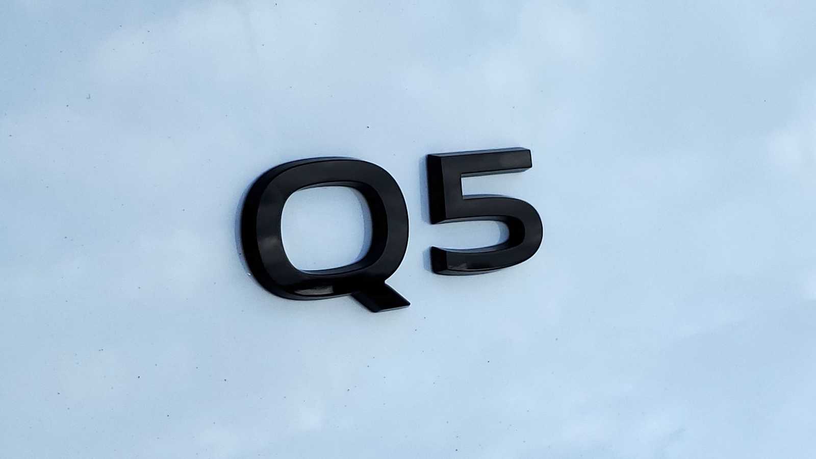 Thumbnail: 2025 Audi Q5 - 12