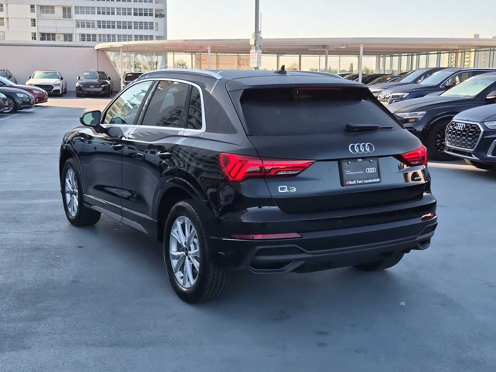 Thumbnail: 2025 Audi Q3 - 4