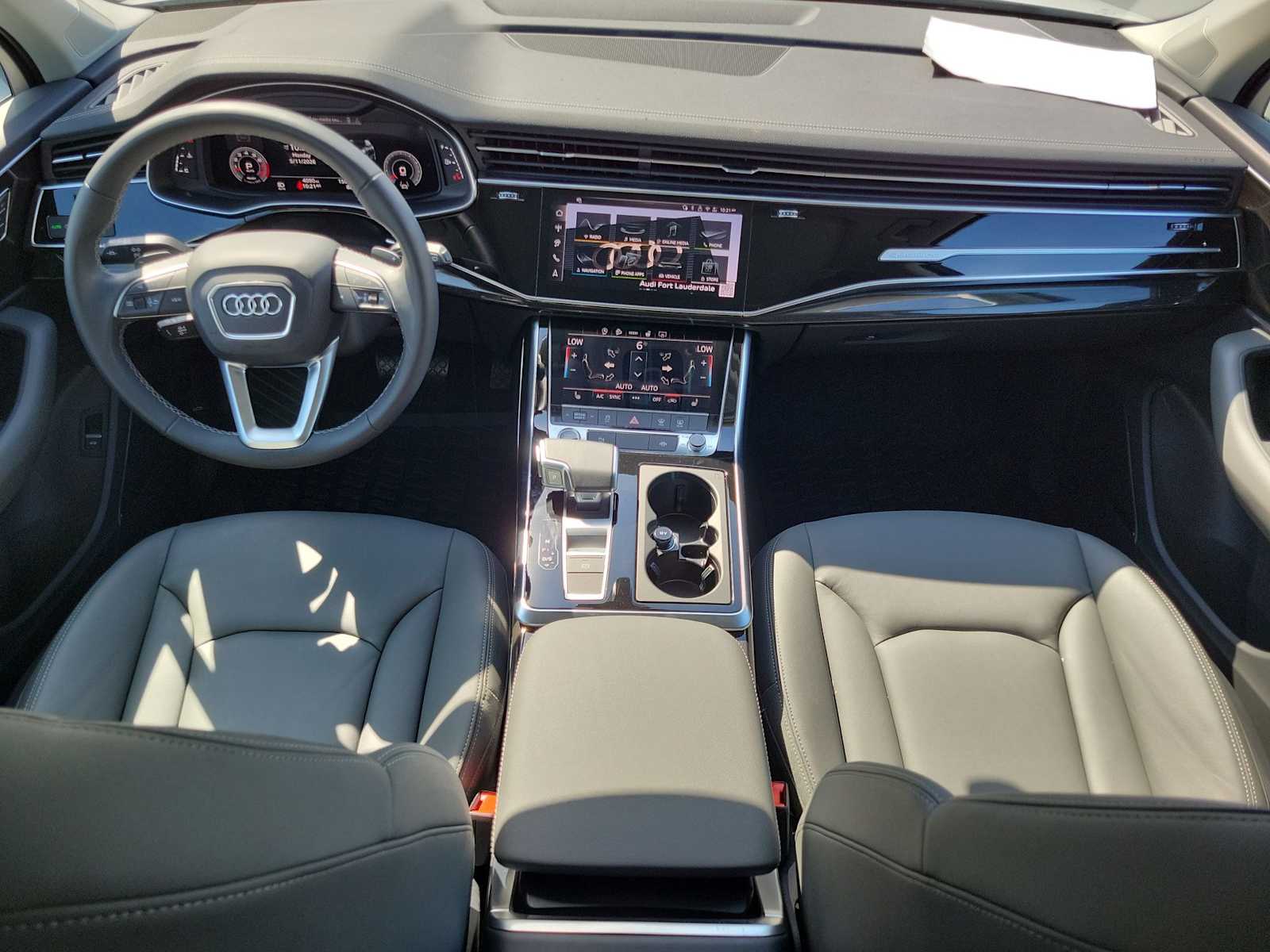 Thumbnail: 2026 Audi Q7 - 15