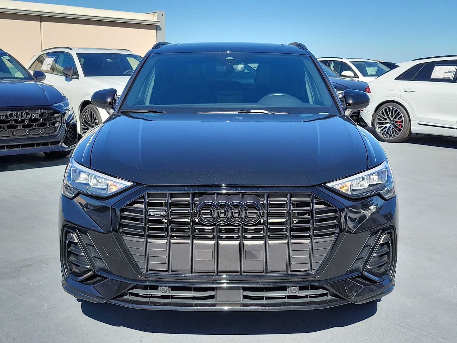 Thumbnail: 2022 Audi Q3 - 9