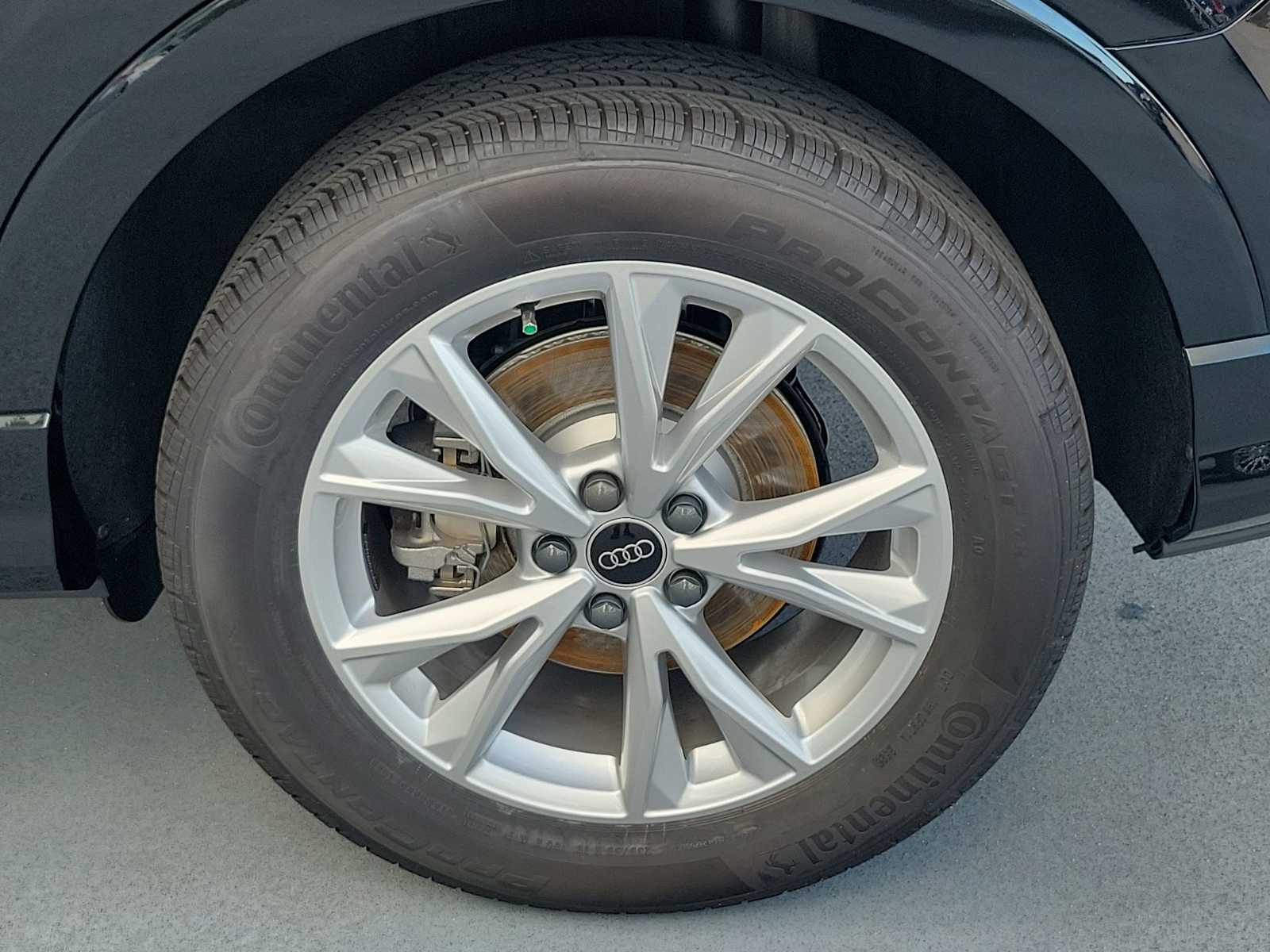 Thumbnail: 2025 Audi Q3 - 12