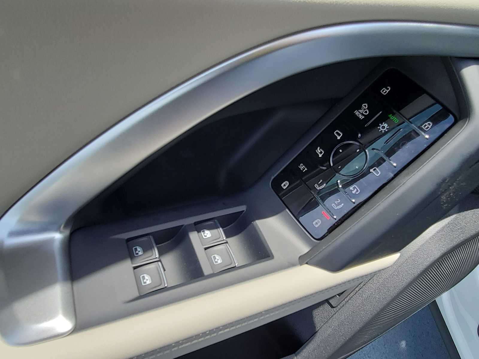 Thumbnail: 2026 Audi Q5 - 15