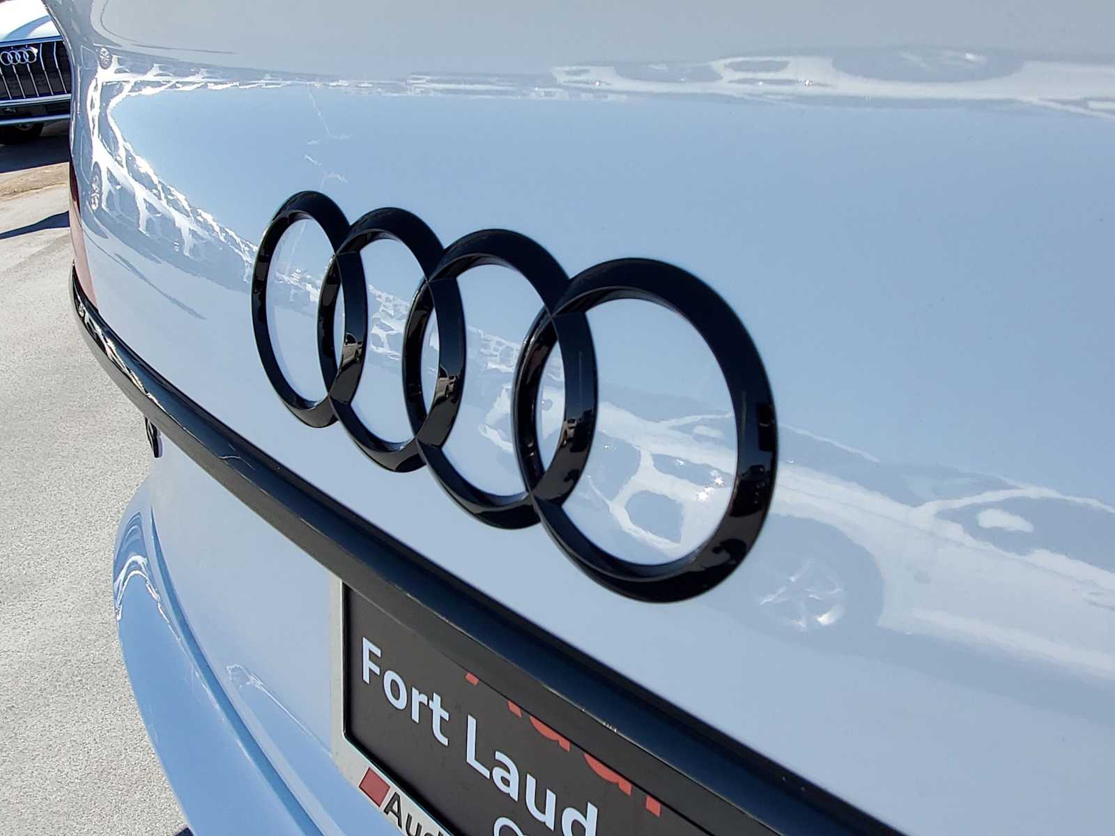 Thumbnail: 2024 Audi Q5 - 10