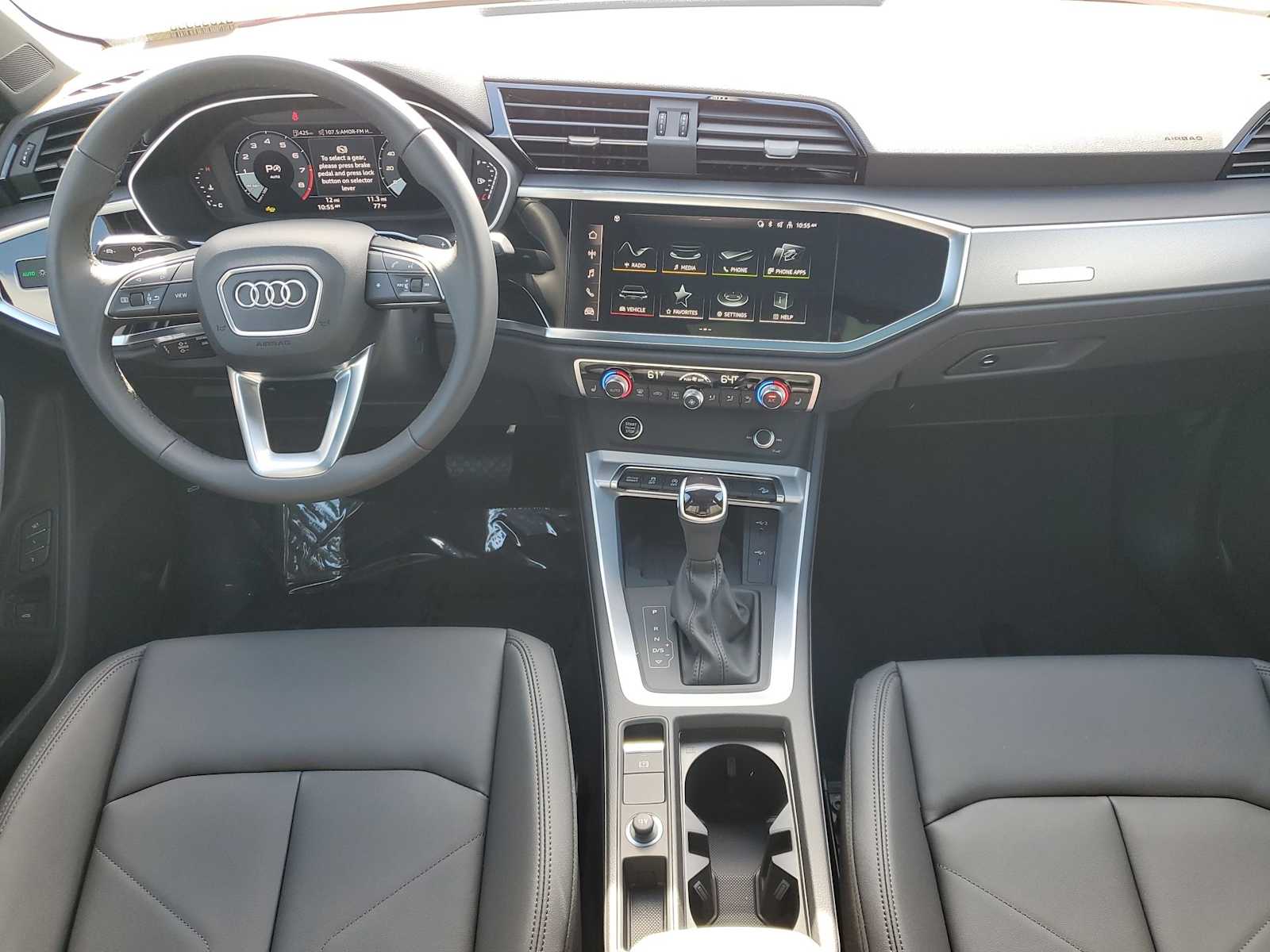 Thumbnail: 2025 Audi Q3 - 11
