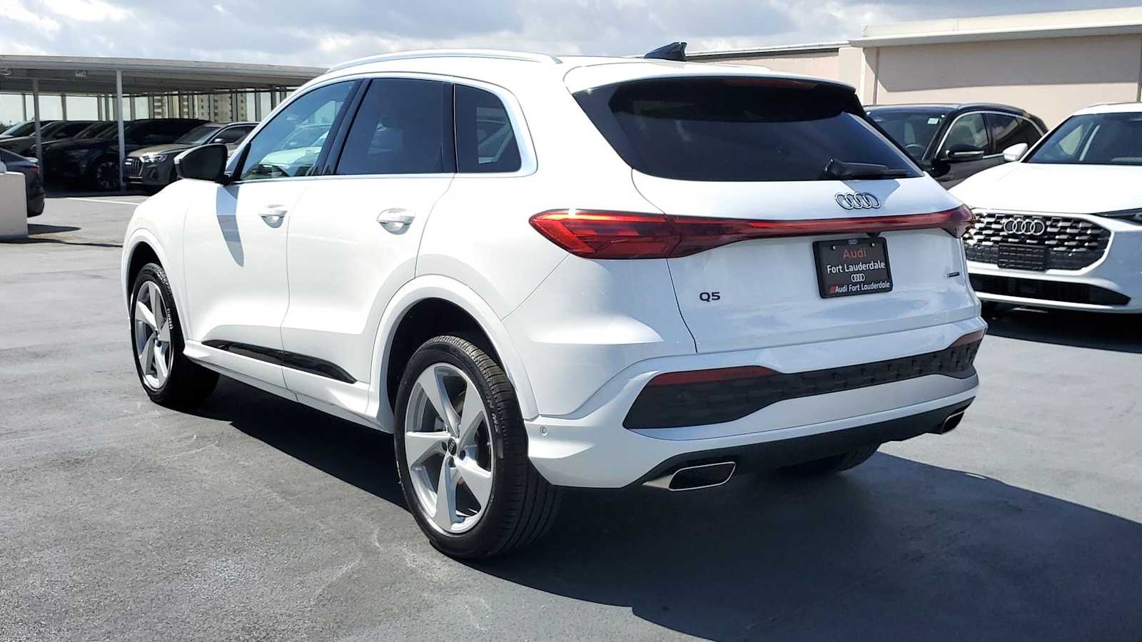 Thumbnail: 2025 Audi Q5 - 4