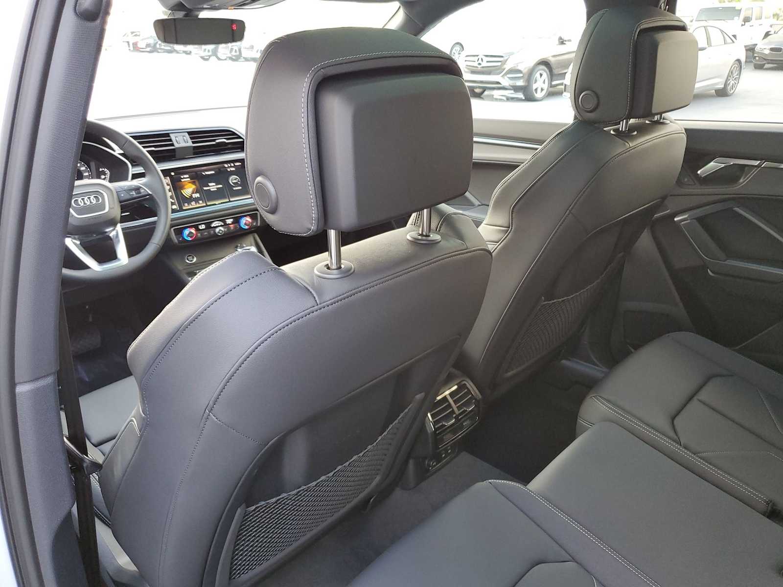 Thumbnail: 2023 Audi Q3 - 17