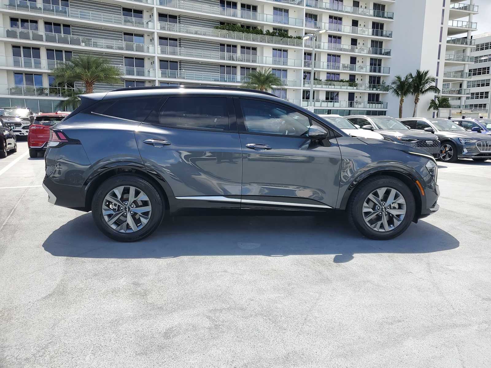 Thumbnail: 2023 Kia Sportage - 7