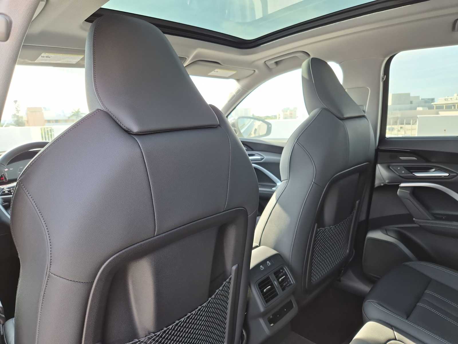 Thumbnail: 2025 Audi Q5 - 17