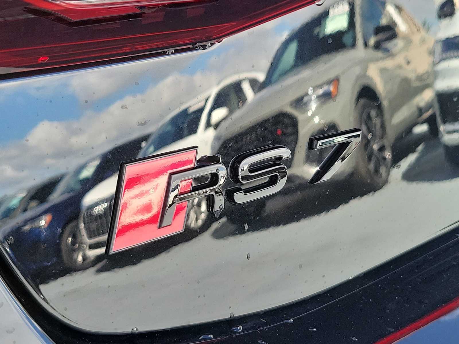 Thumbnail: 2026 Audi RS 7 - 11