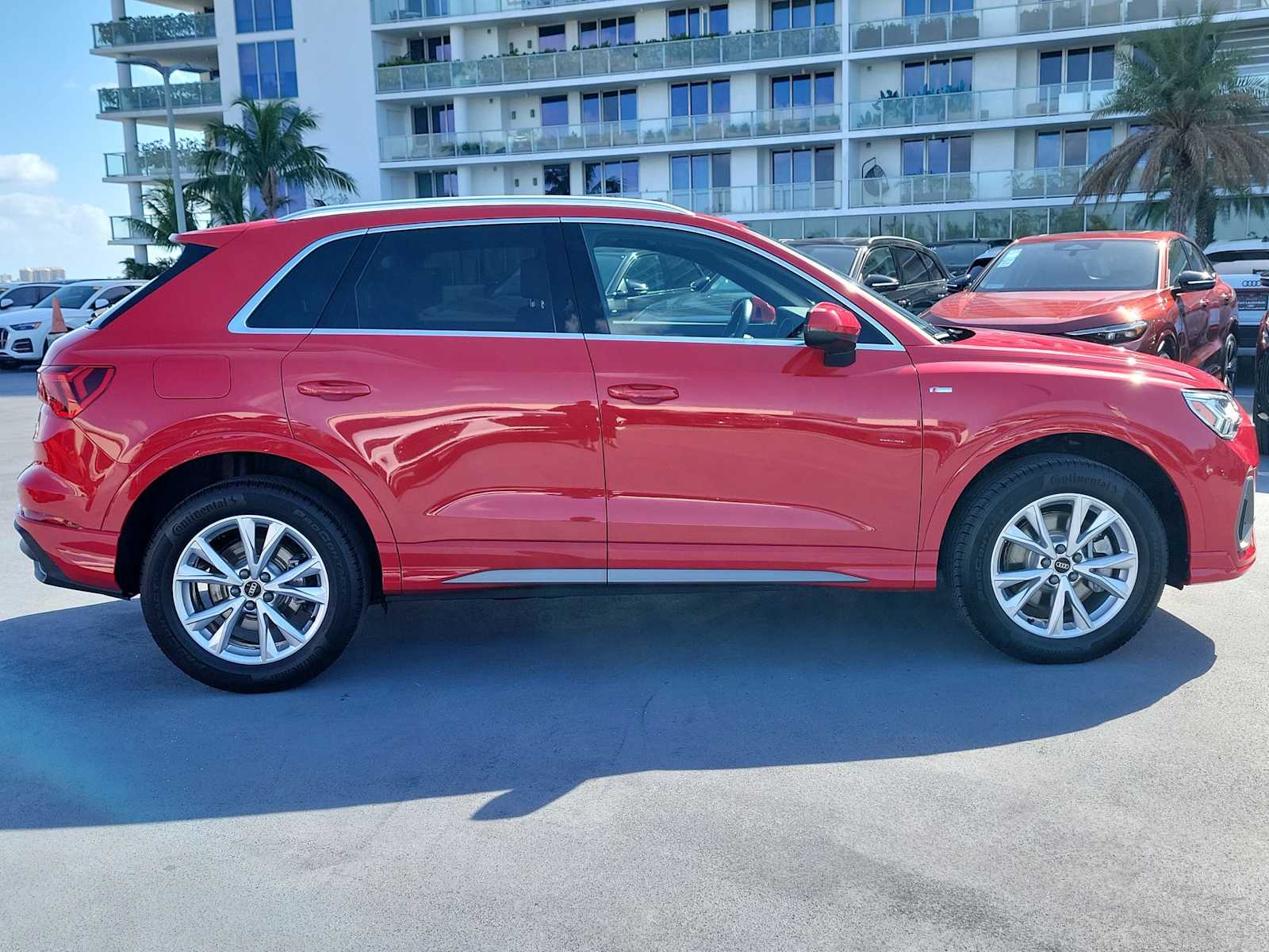 Thumbnail: 2025 Audi Q3 - 7