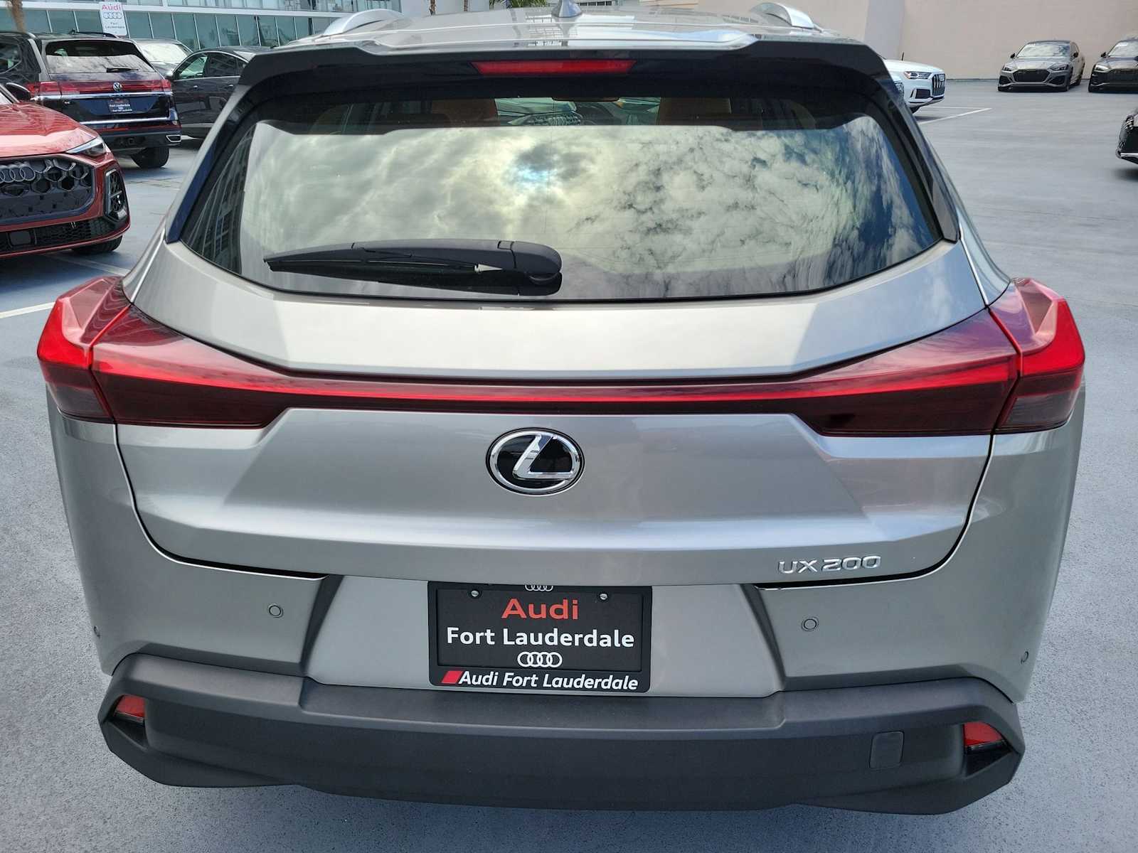 Thumbnail: 2021 Lexus UX - 5