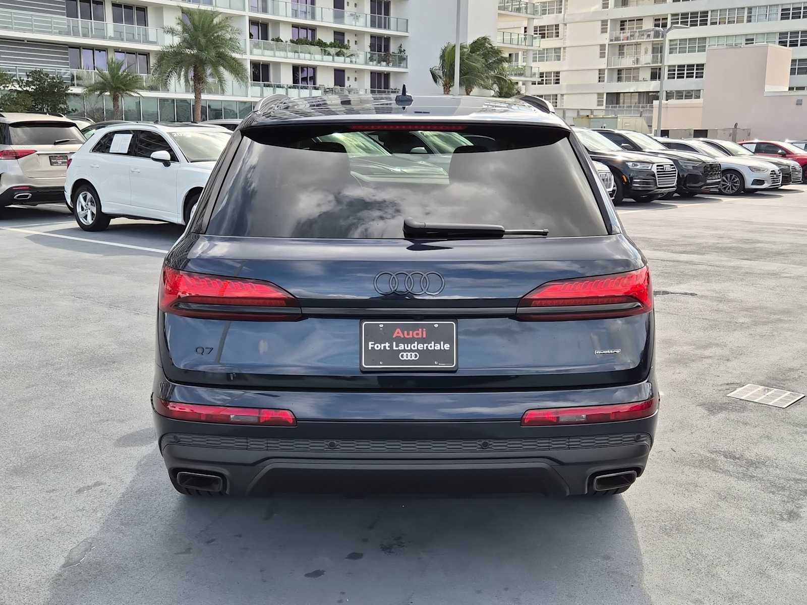 Thumbnail: 2026 Audi Q7 - 5