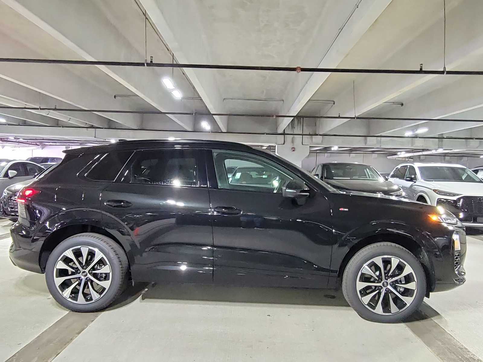 Thumbnail: 2026 Audi Q3 - 7