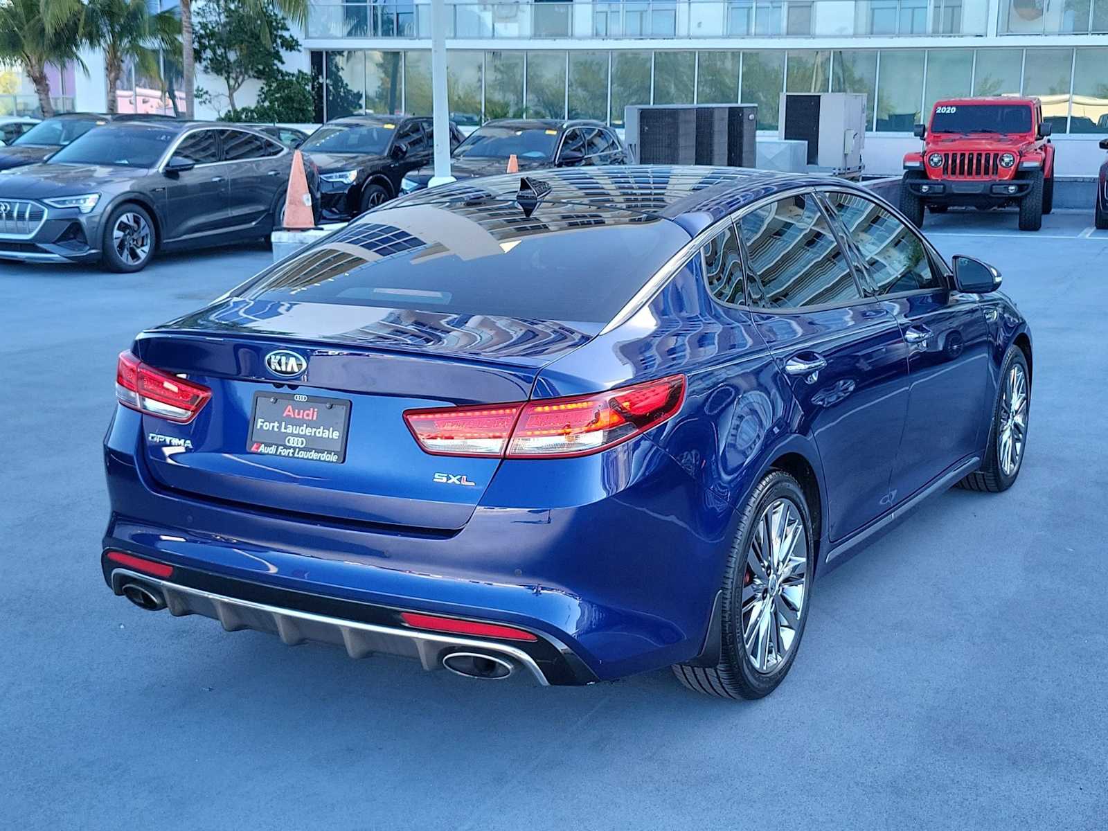Thumbnail: 2017 Kia Optima - 6