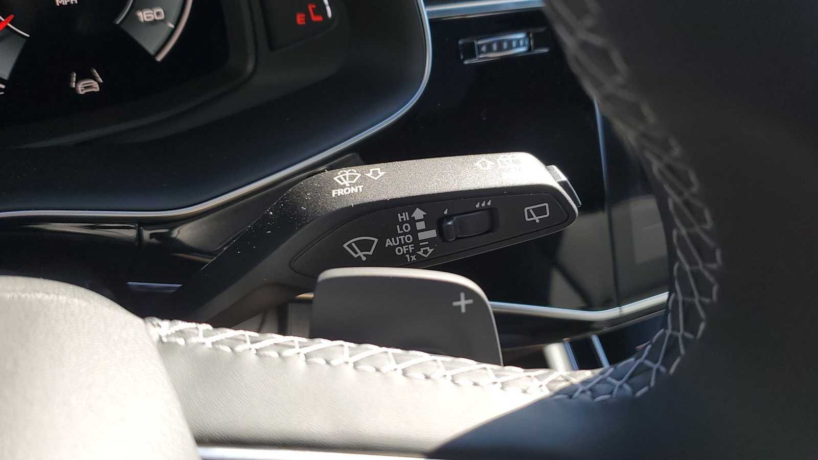 Thumbnail: 2026 Audi Q8 - 26
