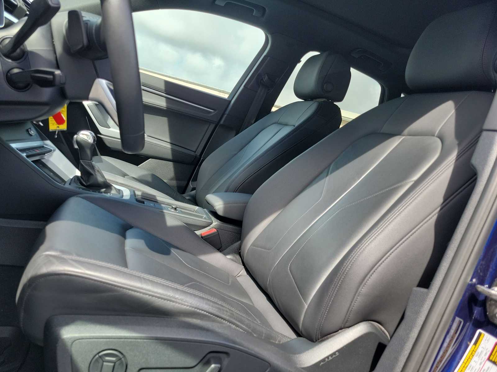 Thumbnail: 2022 Audi Q3 - 14