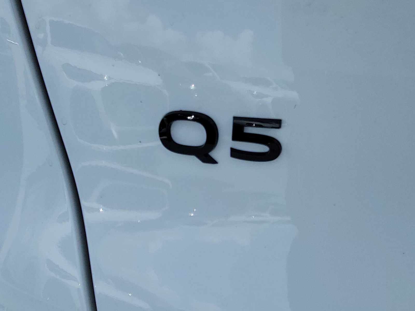 Thumbnail: 2026 Audi Q5 - 11