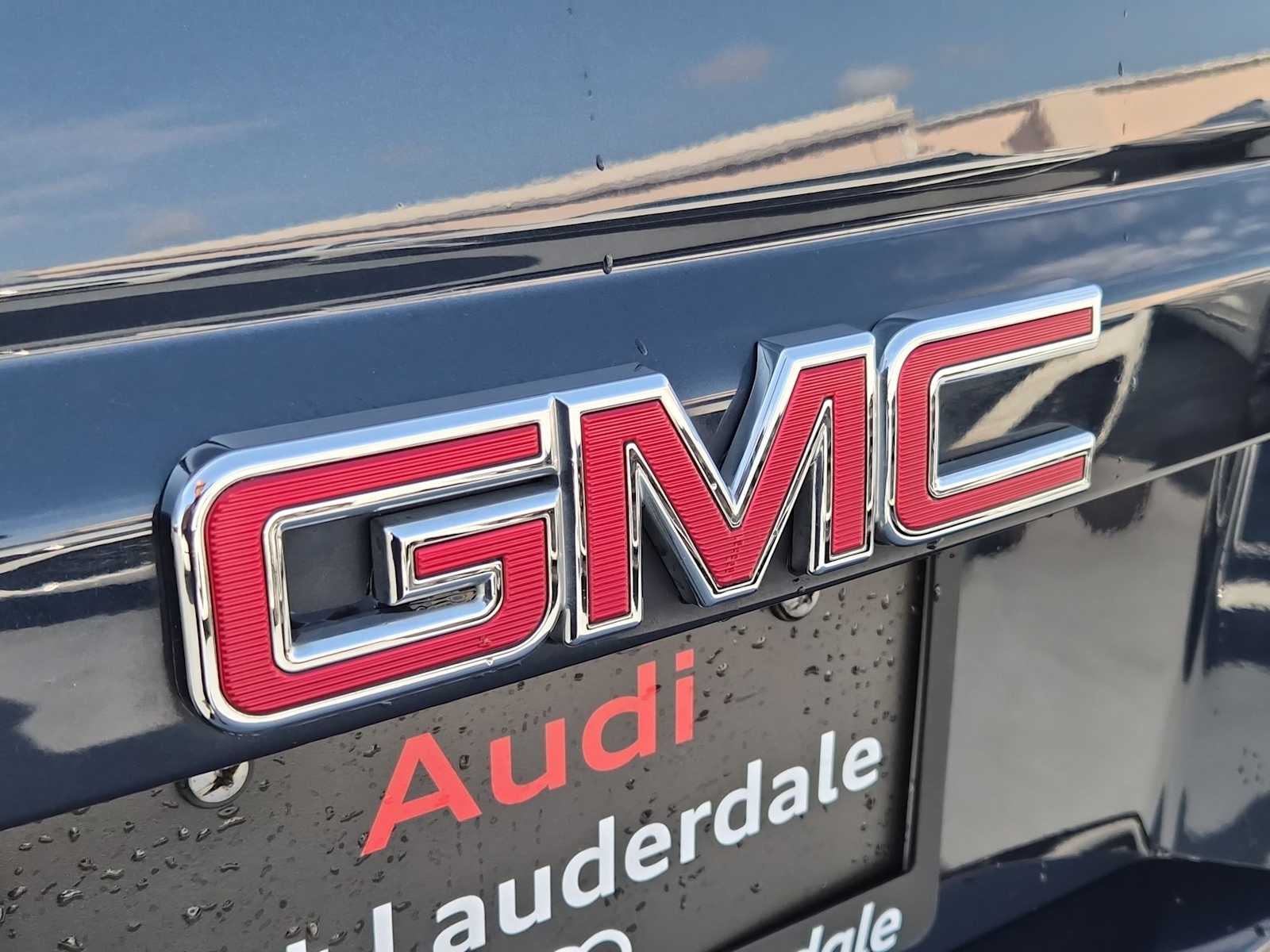 Thumbnail: 2019 GMC Yukon XL - 10
