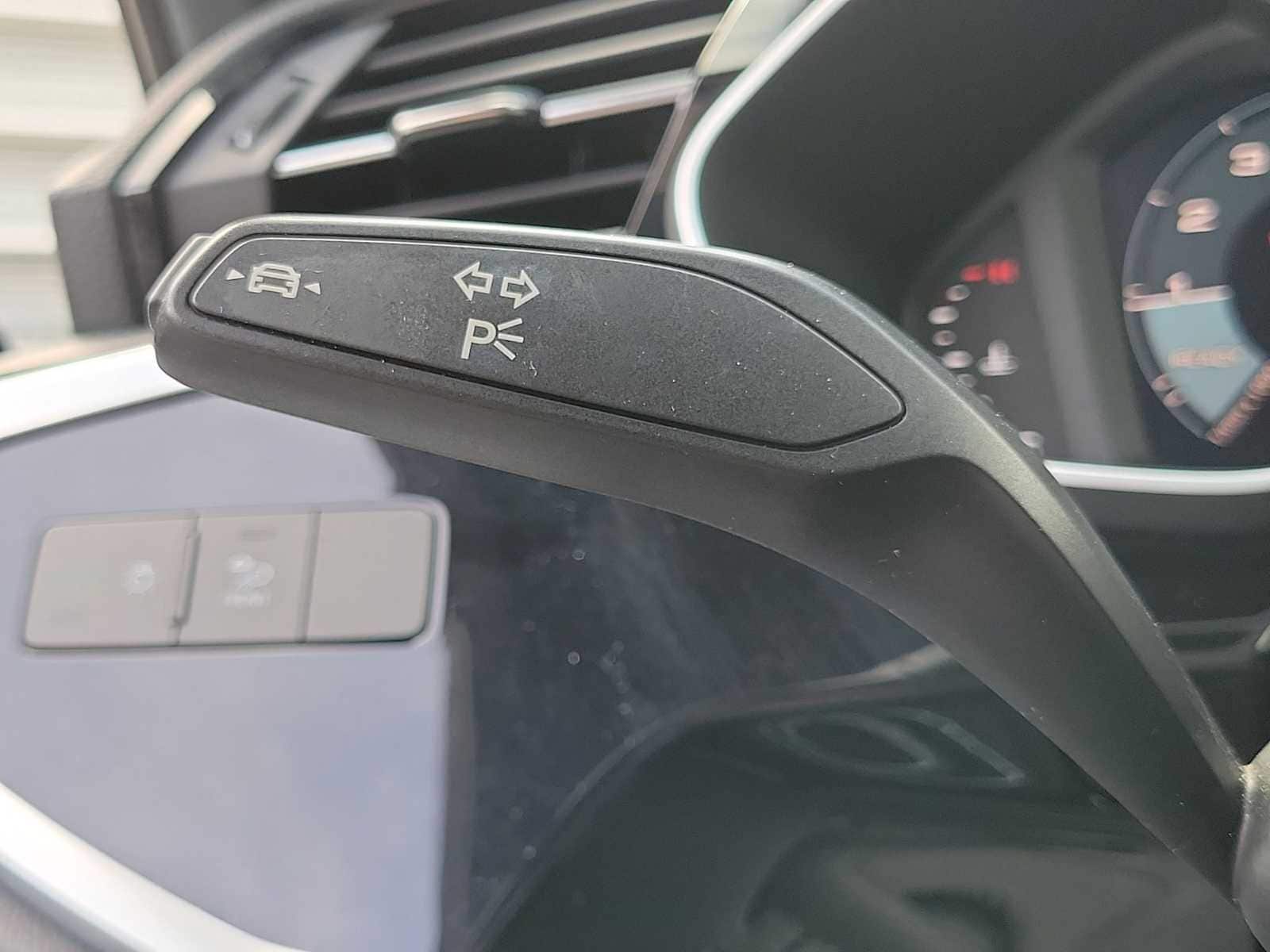 Thumbnail: 2022 Audi Q3 - 23