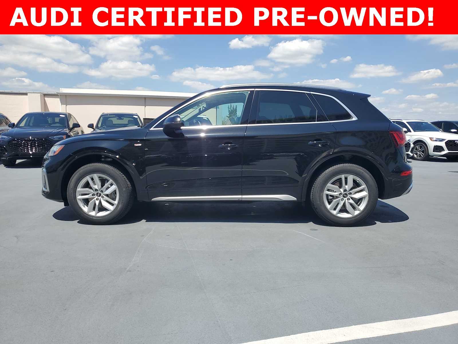 2022 Audi Q5 S line Premium photo 3