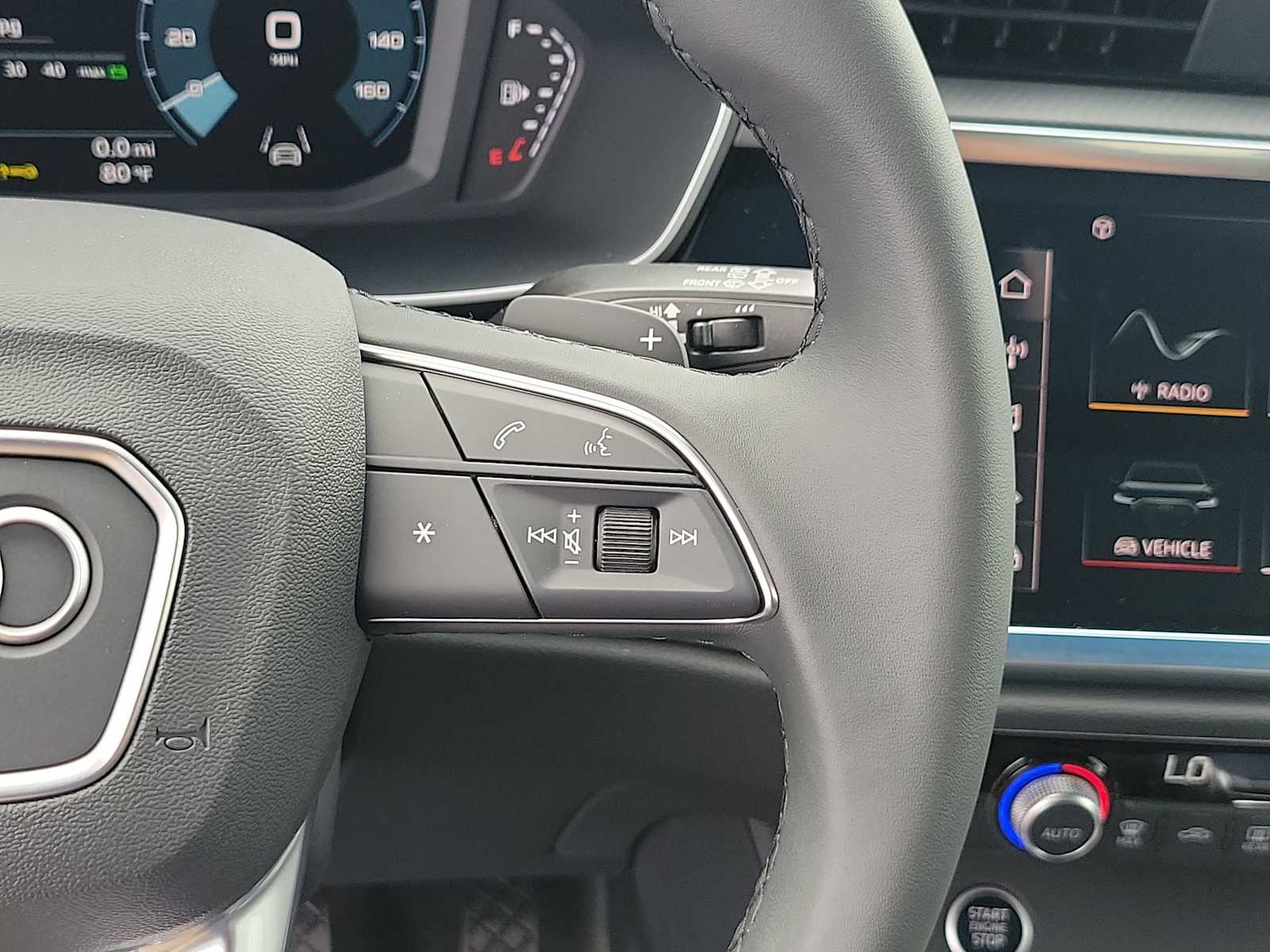 Thumbnail: 2025 Audi Q3 - 22