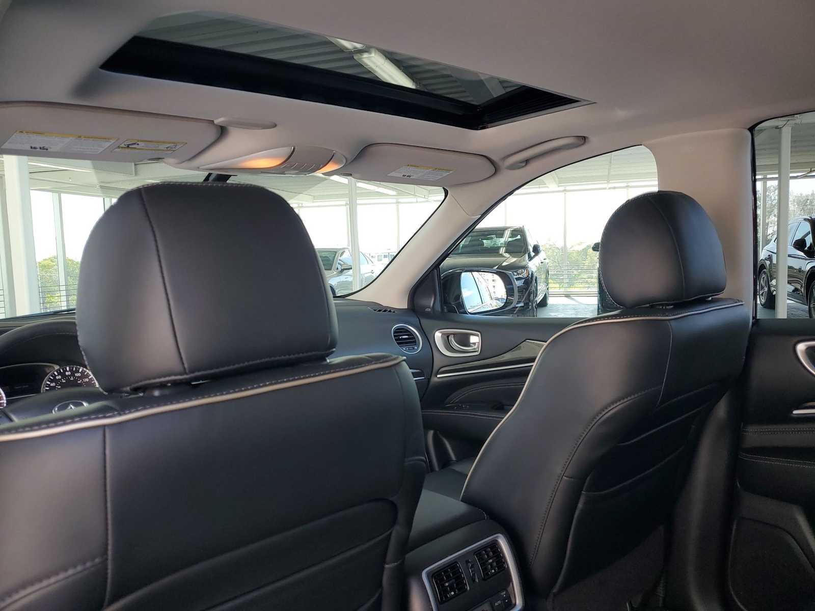 Thumbnail: 2019 INFINITI QX60 - 14