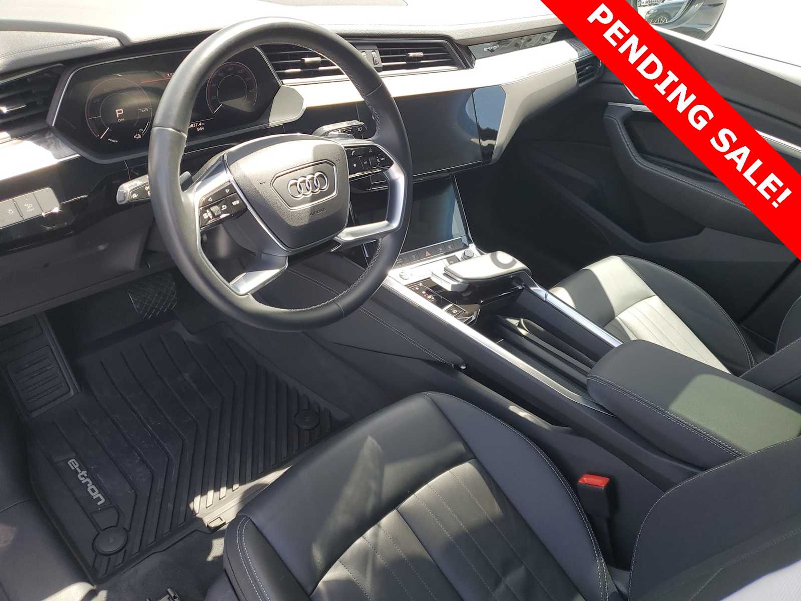 Thumbnail: 2022 Audi e-tron - 2