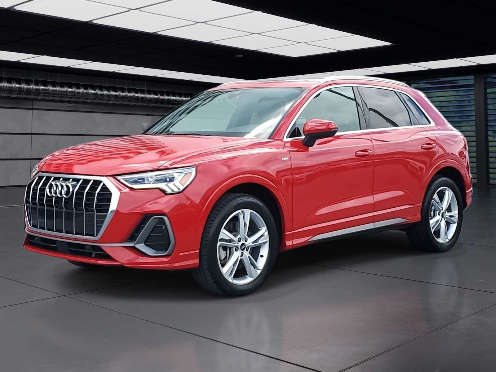 Thumbnail: 2023 Audi Q3 - 1
