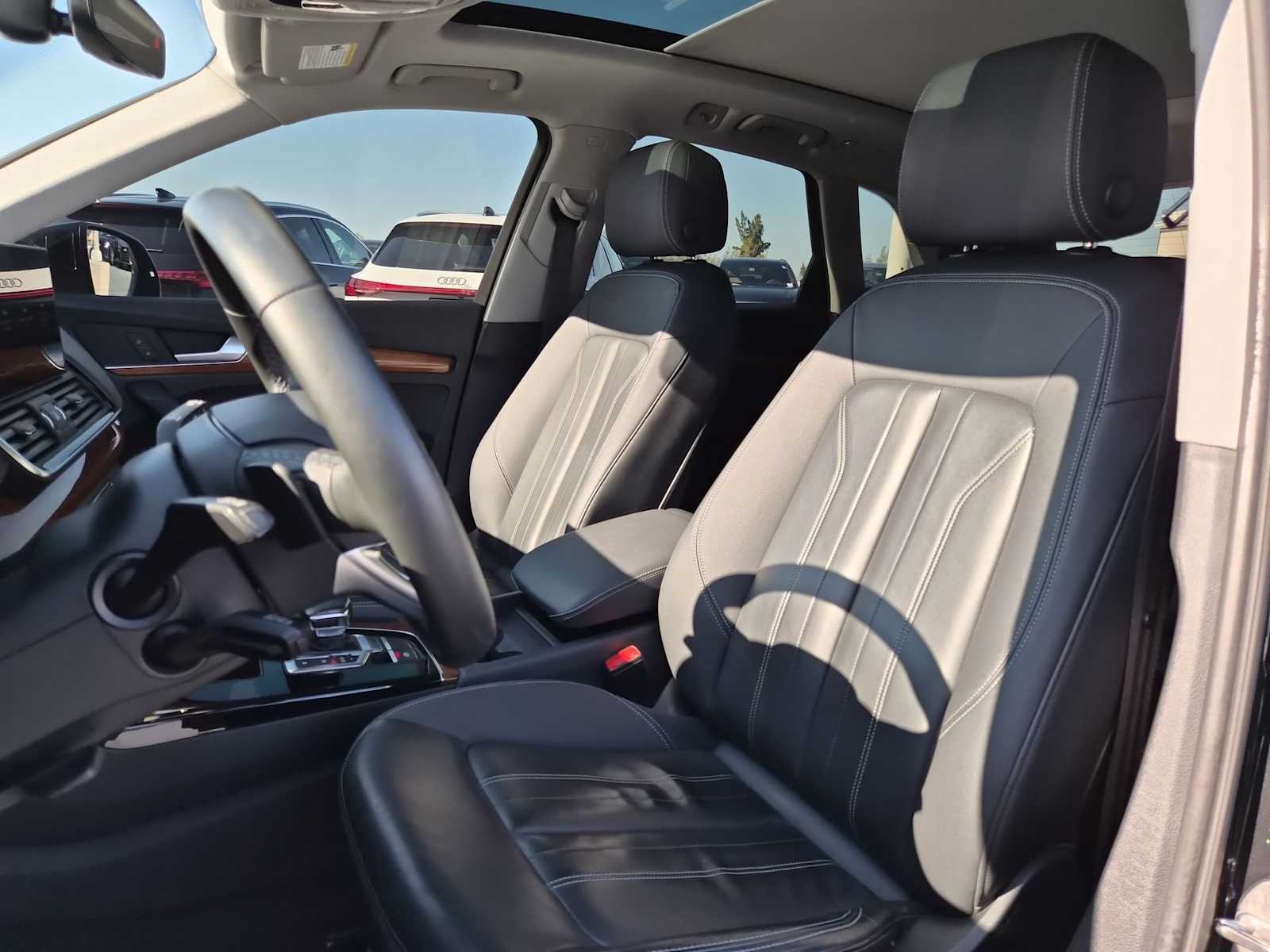 Thumbnail: 2023 Audi Q5 - 15