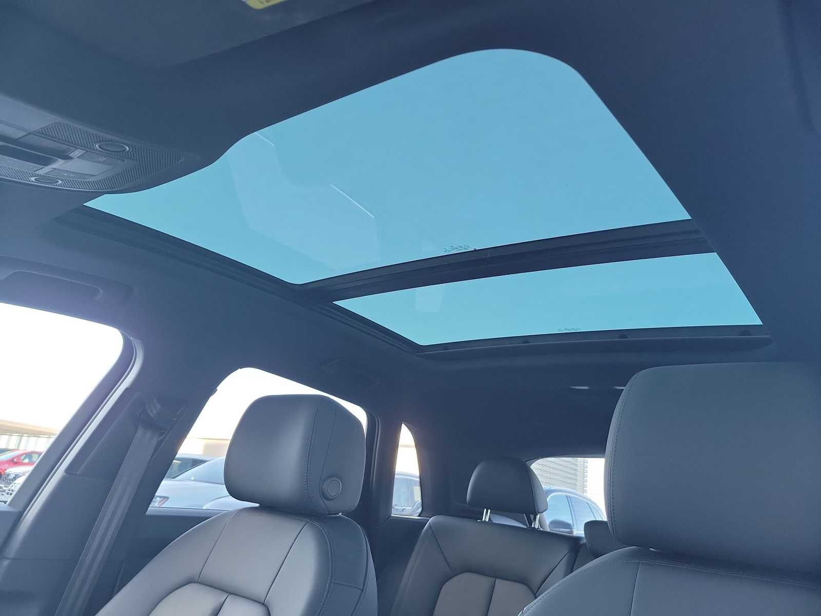 Thumbnail: 2023 Audi Q3 - 18