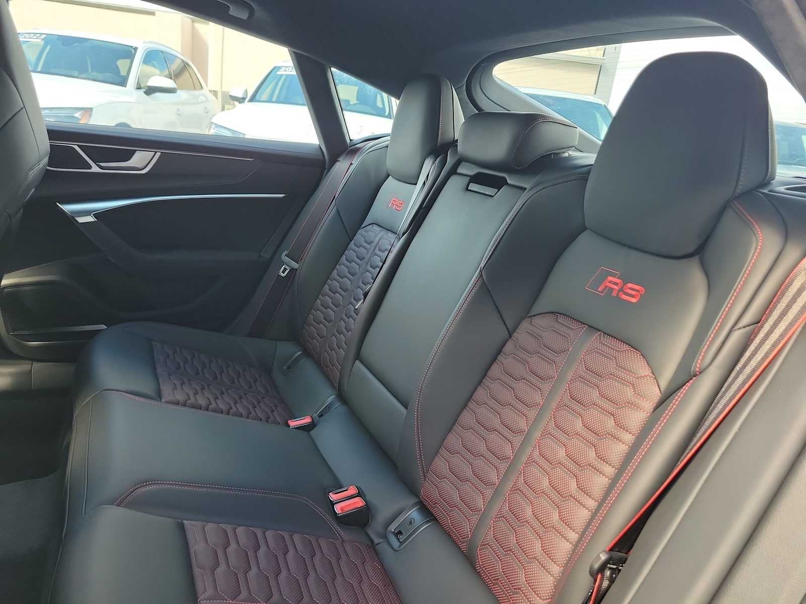 Thumbnail: 2026 Audi RS 7 - 19