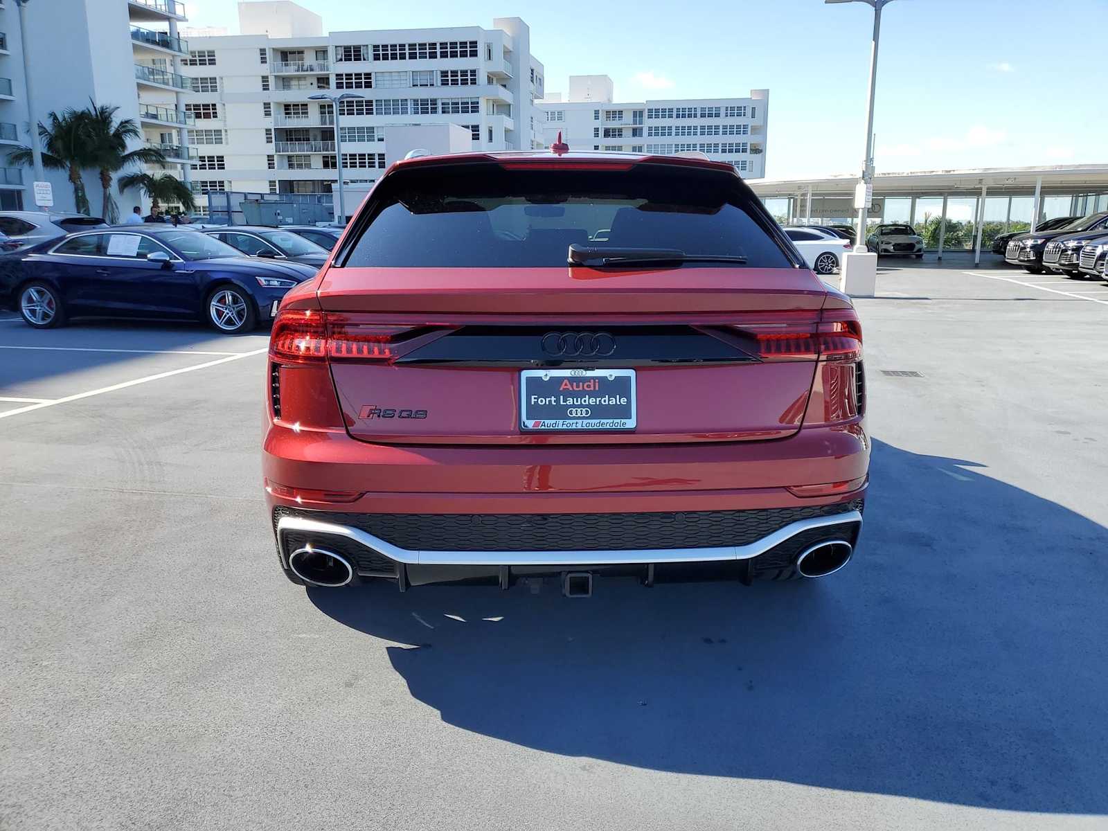 Thumbnail: 2023 Audi RS Q8 - 5