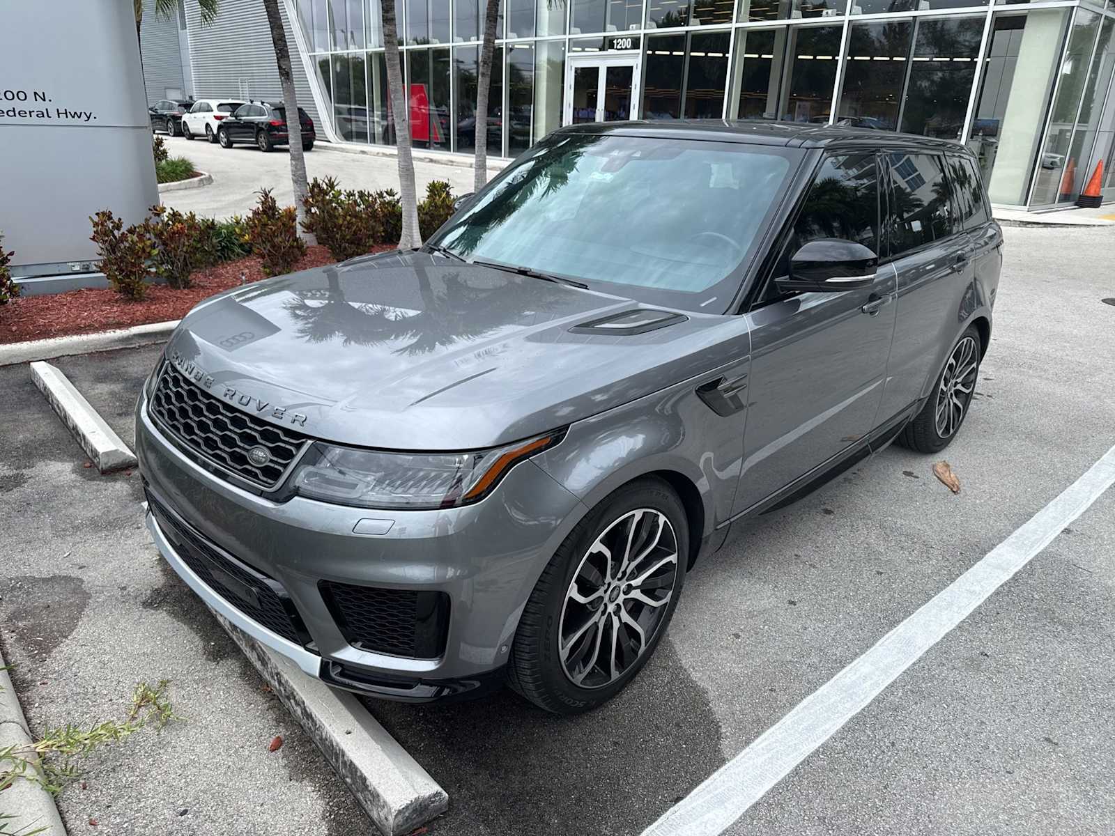 Thumbnail: 2022 Land Rover Range Rover Sport - 1