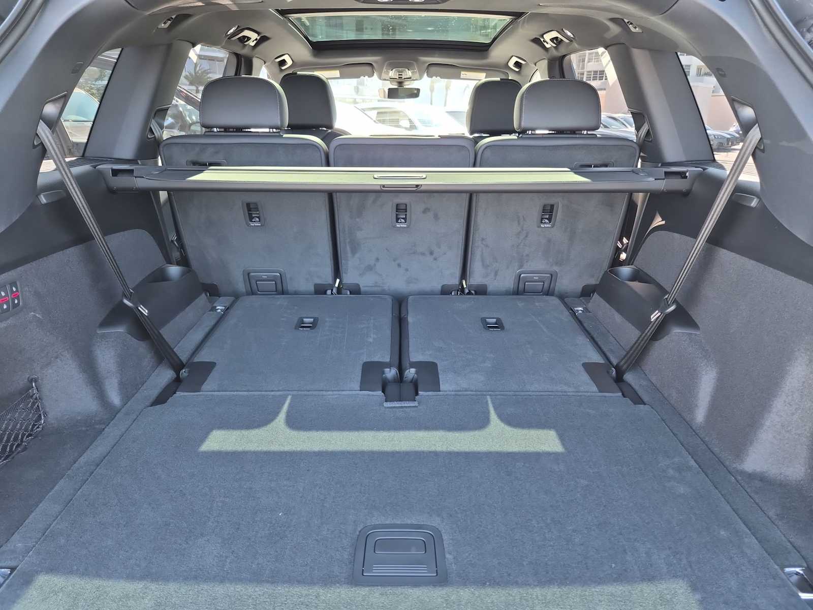 Thumbnail: 2026 Audi Q7 - 27